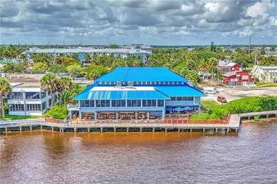Gorgeous 4 Bedroom 3 bath home in historic area of Stuart. Key - photo 38