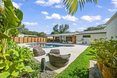 County Squire Estates Custom Gem, Fully Renovated and Move-In - photo 39