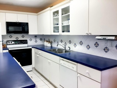 Welcoming apartment in excellent condition, featuring an