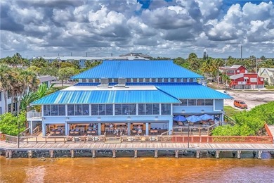Gorgeous 4 Bedroom 3 bath home in historic area of Stuart. Key - photo 45