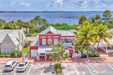 Gorgeous 4 Bedroom 3 bath home in historic area of Stuart. Key - photo 48