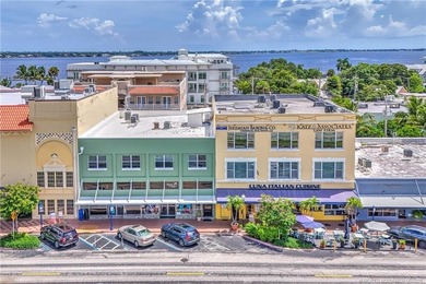 Gorgeous 4 Bedroom 3 bath home in historic area of Stuart. Key - photo 49
