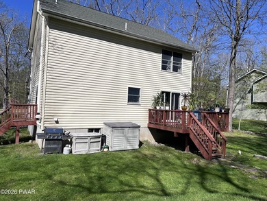 Welcome country Living with inviting front porch and back deck - photo 5