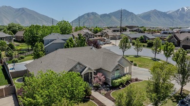 Beautiful rambler in Spanish Fork's desirable River Cove area - photo 4