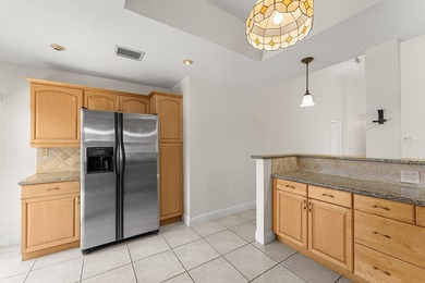 Welcome to this charming 3-bedroom, 2-bathroom villa located in - photo 14