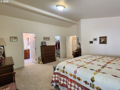 Perched above town with an Ocean views, this meticulously - photo 17