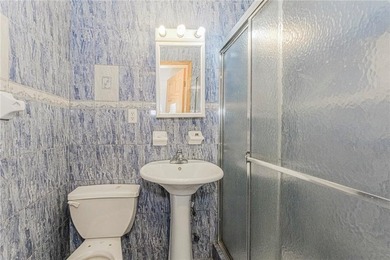 Incredible Opportunity in Prime Bay Ridge! Don't miss your - photo 27
