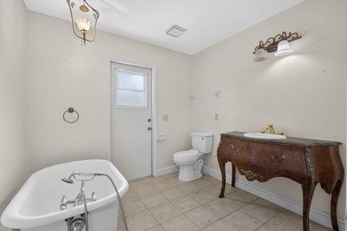 Welcome to this charming single-story residence in - photo 28