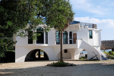 Welcome to The Barnacle Bed and Breakfast, a rare oceanfront - photo 9