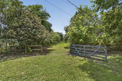 Welcome to this charming single-story residence in - photo 39
