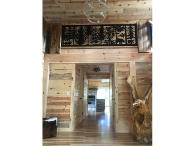 Hemlock Log Cabin 
Garage game room ,Jacuzzi - photo 5
