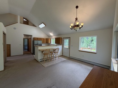 Welcome home to this inviting 3-bedroom, 2-bath residence - photo 3