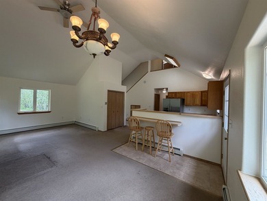Welcome home to this inviting 3-bedroom, 2-bath residence - photo 4