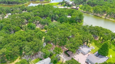 Lake Lot Sale Pending in Malakoff, Texas
