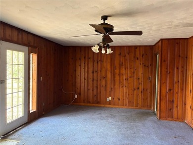 Looking for a large brick home? This one needs lots of TLC but - photo 8