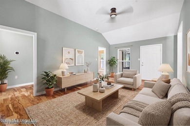 Welcome home to this well maintained 3-bedroom, 2-bathroom home - photo 12