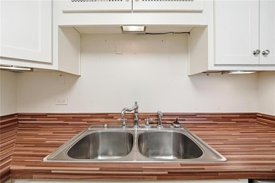 Experience effortless Plaza living in this spacious 2-bedroom - photo 14