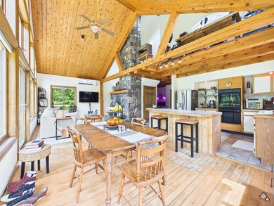 LOCATION LOCATION. Contemporary style home located in desirable - photo 16
