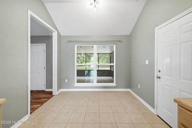 Welcome home to this well maintained 3-bedroom, 2-bathroom home - photo 21