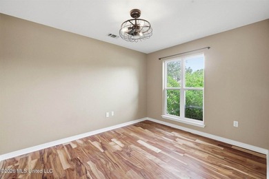 Welcome home to this well maintained 3-bedroom, 2-bathroom home - photo 28