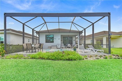 Pool, lake, cul-de-sac and all in a gated community. What more - photo 31