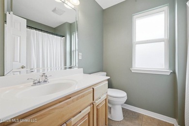 Welcome home to this well maintained 3-bedroom, 2-bathroom home - photo 34