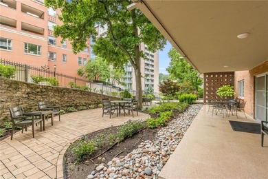 Experience effortless Plaza living in this spacious 2-bedroom - photo 36