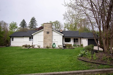 Lake Como- Walworth County Home For Sale in Lake Geneva Wisconsin