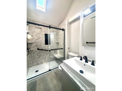 Charming 3-bedroom, 1.5-bath colonial offering a great - photo 10