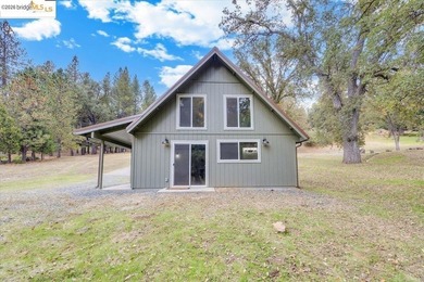 Your Dream Yosemite Mountain Getaway in Groveland, CA! Escape to - photo 11