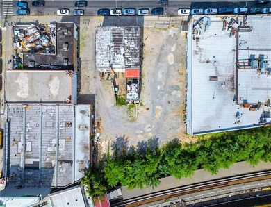Rare-Find Empty Lot can be Packaged Deal with the next 2 - photo 11