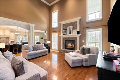 Welcome to this stunning 5-bedroom, 4.5-bathroom home located in - photo 13