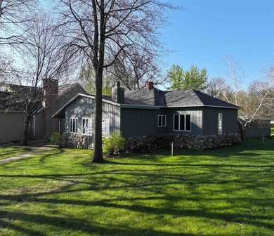 Own a piece of Big Spirit Lake History! This 1900 built - photo 1