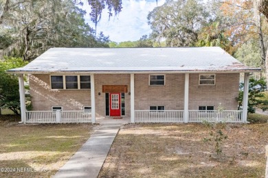 Lake Home For Sale in Keystone Heights, Florida