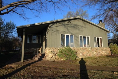 Own a piece of Big Spirit Lake History! This 1900 built - photo 2