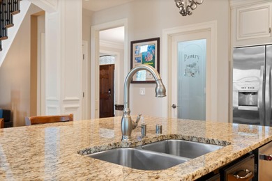 Welcome to this stunning 5-bedroom, 4.5-bathroom home located in - photo 25