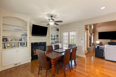 Welcome to this stunning 5-bedroom, 4.5-bathroom home located in - photo 29