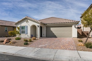 ***A MUST SEE!!!*** Rare find!!! Welcome to this beautifully