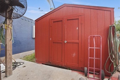 Welcome to 7310 Elm Hollow Dr., a spacious 4-bedroom, 3-bath - photo 33