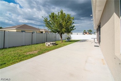Welcome to your meticulously maintained and *like new* move-in - photo 34
