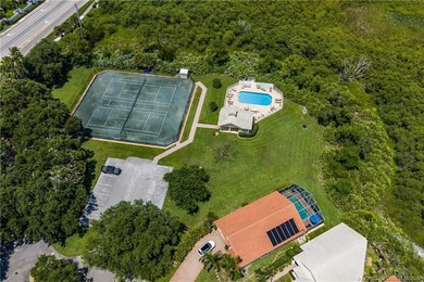 The Cottages of Hobe Sound is a gated community with tennis - photo 46