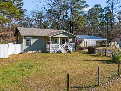 Move-In Ready Home in Crestwood Subdivision on Lake O' the Pines - photo 2