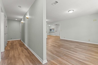 Move-In Ready Home in Crestwood Subdivision on Lake O' the Pines - photo 4