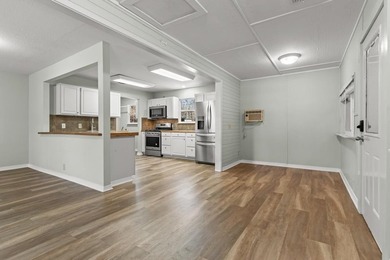 Move-In Ready Home in Crestwood Subdivision on Lake O' the Pines - photo 6