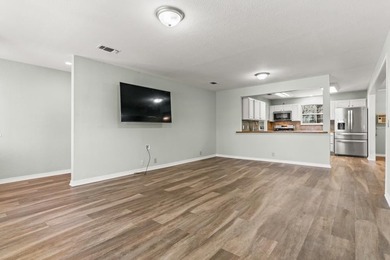 Move-In Ready Home in Crestwood Subdivision on Lake O' the Pines - photo 7