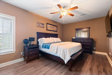 Welcome to this stunning 5-bedroom, 4.5-bathroom home located in - photo 57