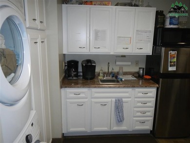 4 unit office in the heart of Fairbanks on heavily trafficked - photo 8