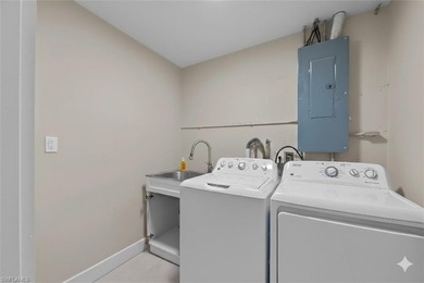 LUXURY WATERFRONT LIVING ON SOUTH FORT MYERS BEACH! RARE - photo 17