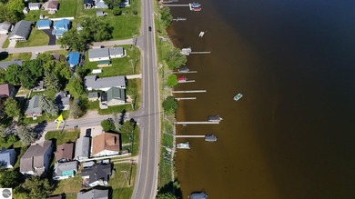 2 Bedroom, 1 Bathroom beautiful home with deeded access to - photo 29