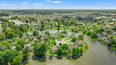 Welcome to this beautiful 4-bedroom, 2.5-bath waterfront home - photo 34